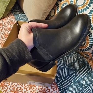 Brand New Sofft Bryanne booties size 8